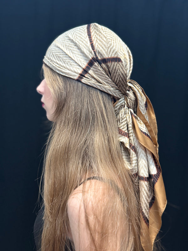 FOULARD