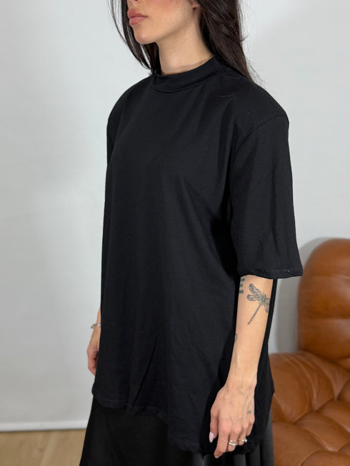 T-SHIRT OVER