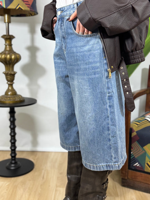 BERMUDA JEANS