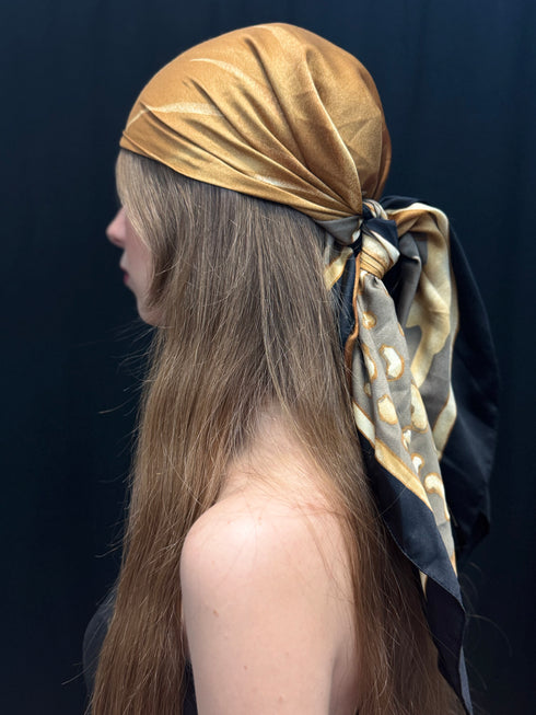 FOULARD